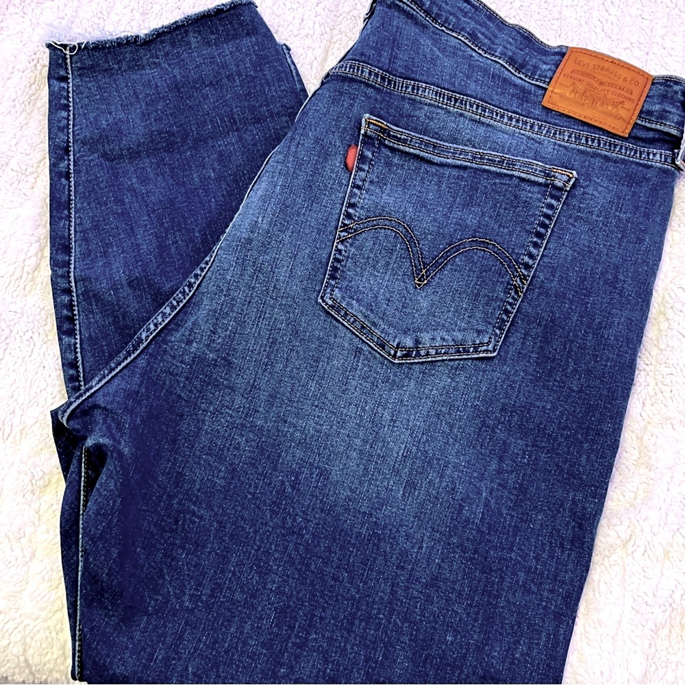 Levi's Wedgie Skinny Distressed Blue premium jeans